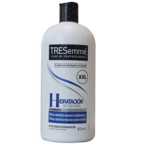 Conditioner Tresemme Ταλαιπωρημένα Μαλλιά Ενυδατική (810 ml)