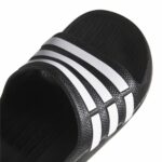 Σαγιονάρες  για τους άνδρες Adidas Duramo Μαύρο