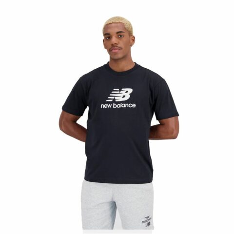 Ανδρική Μπλούζα με Κοντό Μανίκι New Balance Essentials Stacked Logo Μαύρο