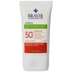 Αντιηλιακό Προσώπου Rilastil Sun System Acnestil Λιπαρά Μαλλιά Spf 50 (40 ml)