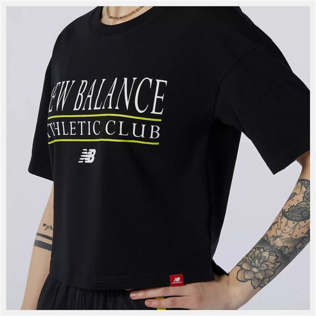 Γυναικεία Μπλούζα με Κοντό Μανίκι New Balance Essentials Athletic Club Boxy Μαύρο