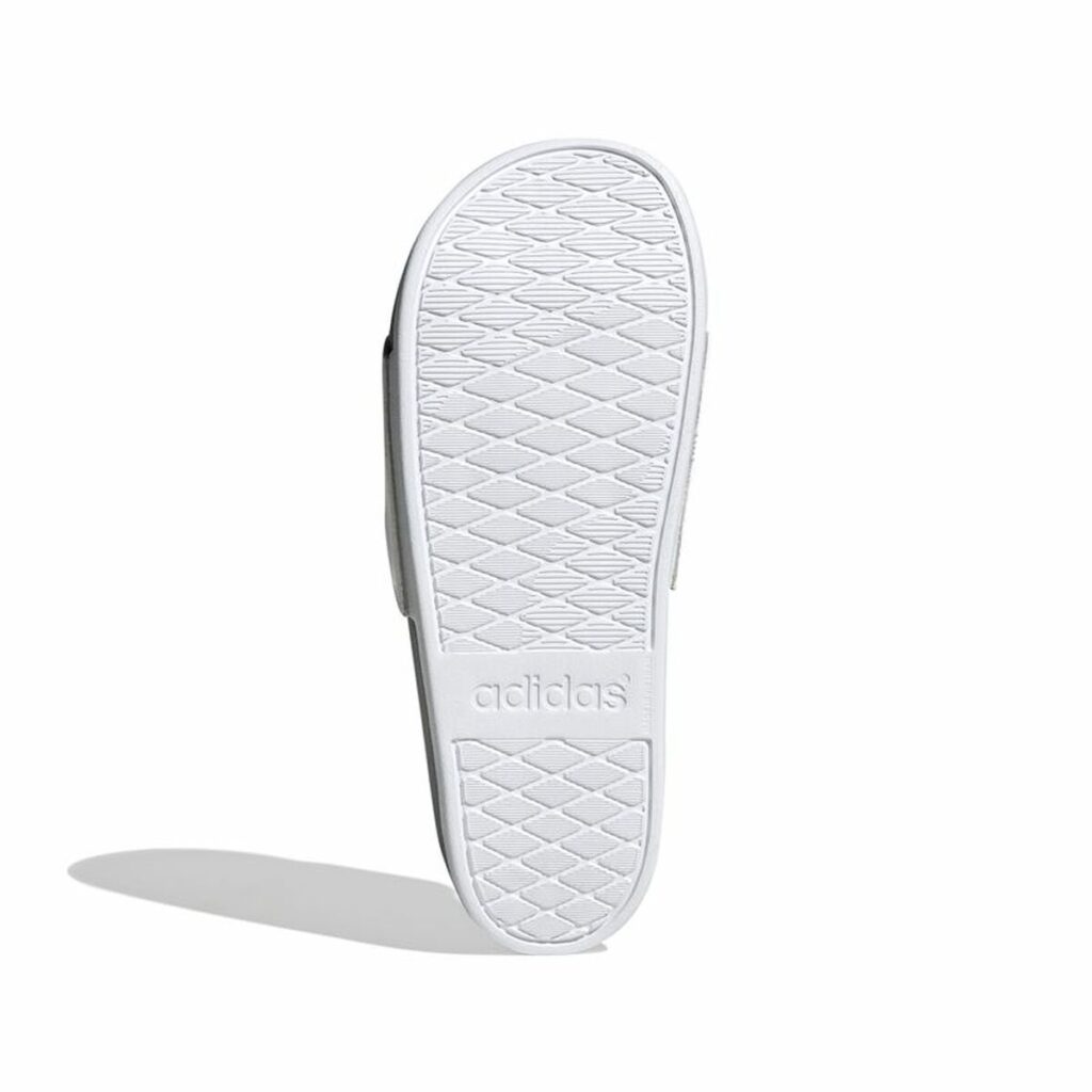 Σαγιονάρες για γυναίκες Adidas Adilette Comfort Λευκό