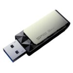 Στικάκι USB Silicon Power Blaze B30 Μαύρο 32 GB