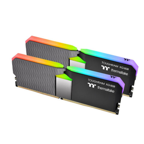 Μνήμη RAM THERMALTAKE Toughram XG RGB DDR4 64 GB CL19