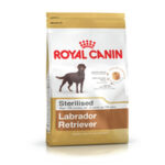Φαγητό για ζώα Royal Canin Labrador Retriever Sterilised 12 kg Ενηλίκων Καλαμπόκι Πουλιά 20-40 Kg