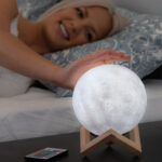 επαναφορτιζόμενη λάμπα LED φεγγάρι Moondy InnovaGoods