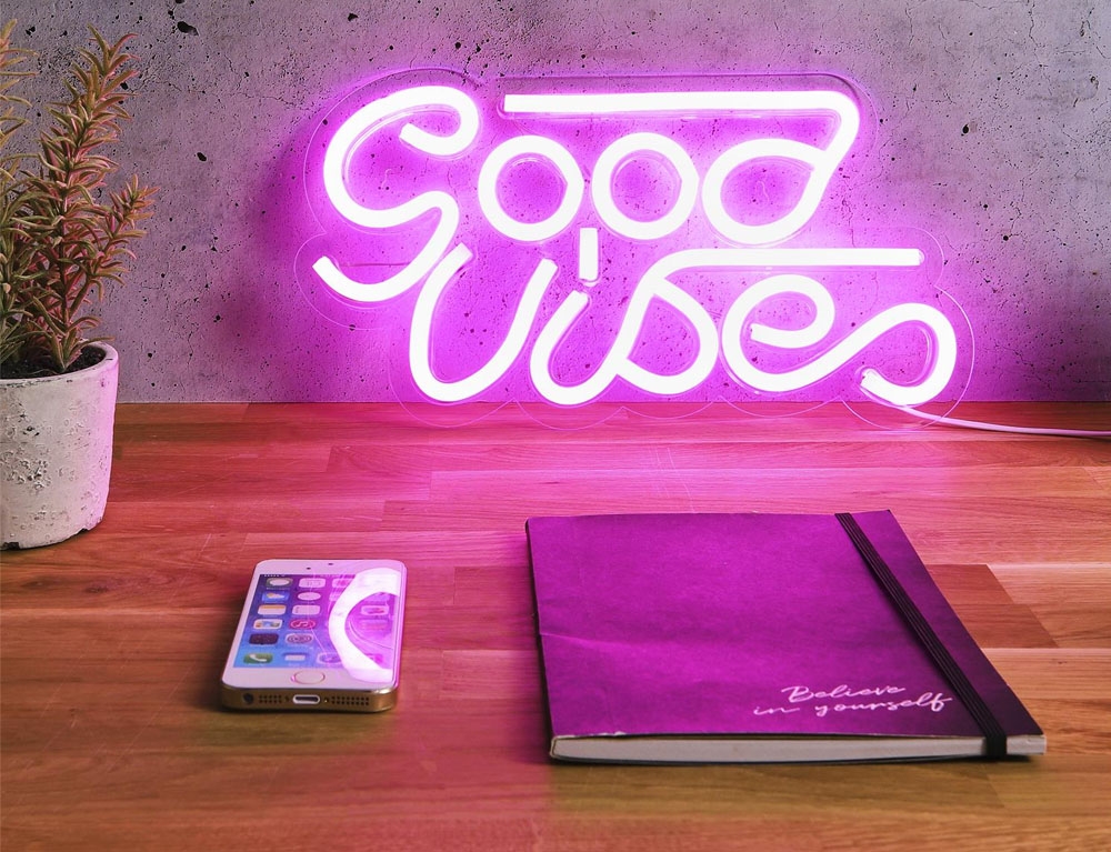 Φωτιστικά Μπαταρίας & Ηλιακά Lampe Tube Led Good Vibes Usb M8 La10471