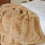Κουβέρτα Bronte In The Mood Collection - 200X150Cm - Light Brown