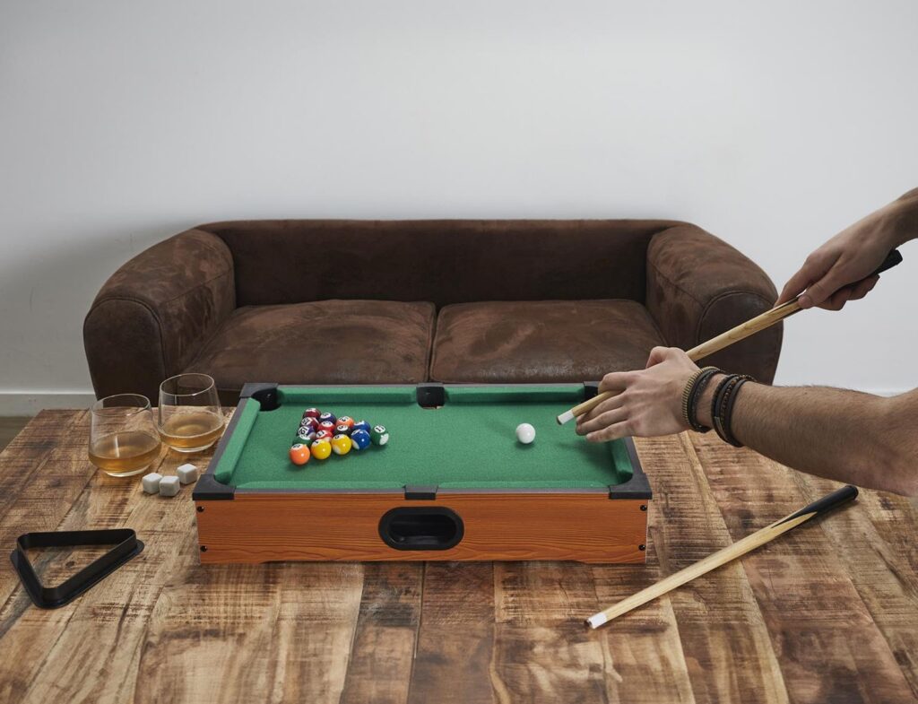 Μπιλιάρδα, Ποδοσφαιράκια & More... Tabletop Billiards Mg2017
