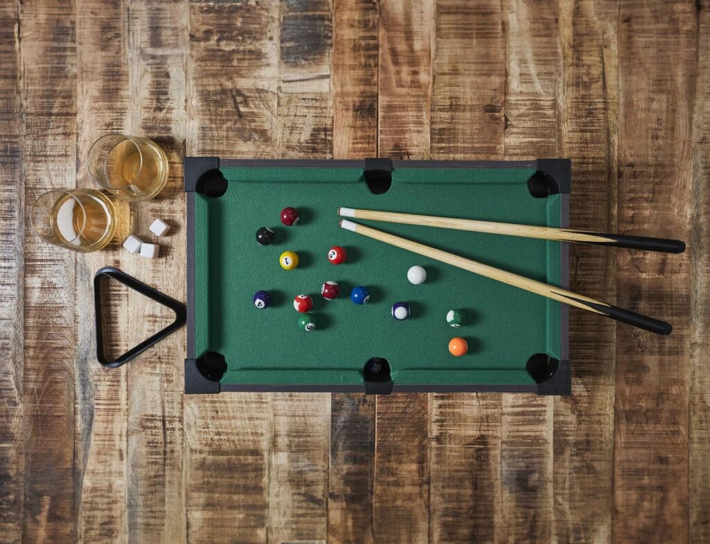 Μπιλιάρδα, Ποδοσφαιράκια & More... Tabletop Billiards Mg2017
