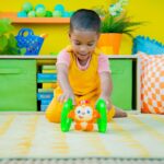 Μουσικό Παιχνίδι Bright Starts Little Roll & Glow Monkey