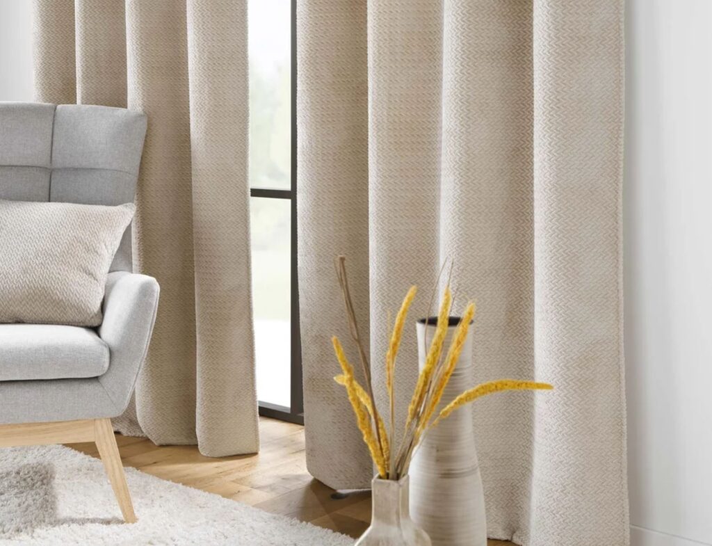 Κουρτίνες & Κουρτινόξυλα Curtain With Eyelets 140 X 240 Cm Plain Embossed F